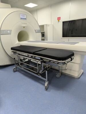 4 Swivel Wheels With Brakes Non Magnetic Stretcher Patient Transport Medical Equipment 16 Inches Deck Height Lightweight