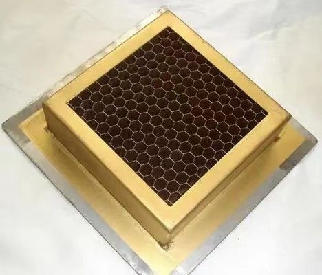 Flush Install Waveguide Vent, ideal radyo iletimi ve verileri sağlayan üstün havalandırma performansı ile tasarlanmıştır.